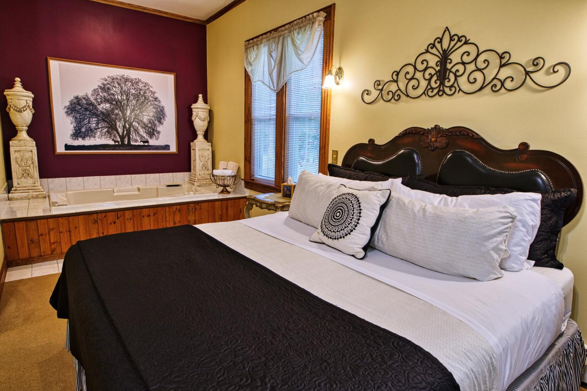 Rockwell Falls Inn And Wine Bar Lake Luzerne Ngoại thất bức ảnh
