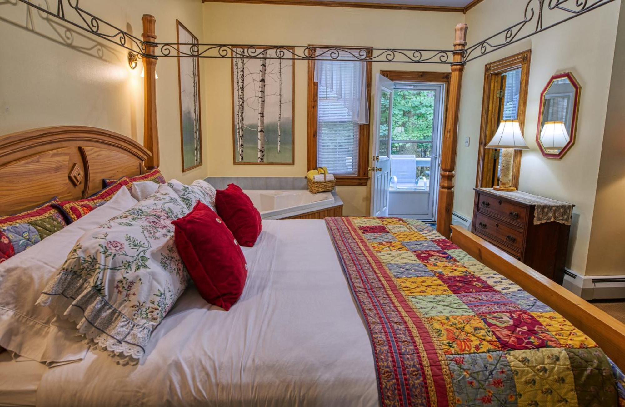 Rockwell Falls Inn And Wine Bar Lake Luzerne Ngoại thất bức ảnh