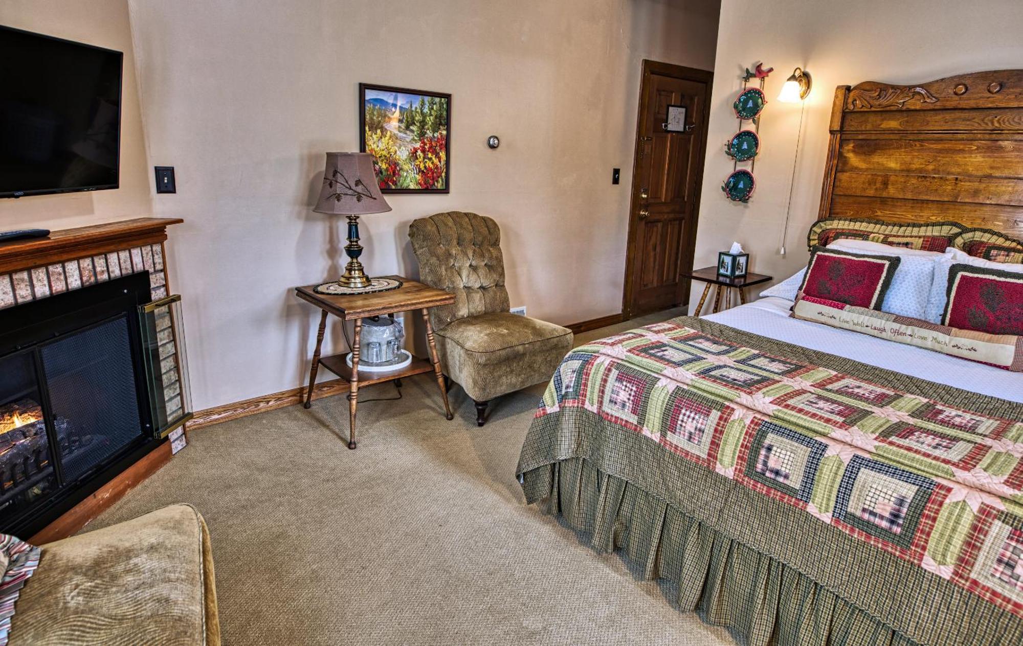 Rockwell Falls Inn And Wine Bar Lake Luzerne Phòng bức ảnh